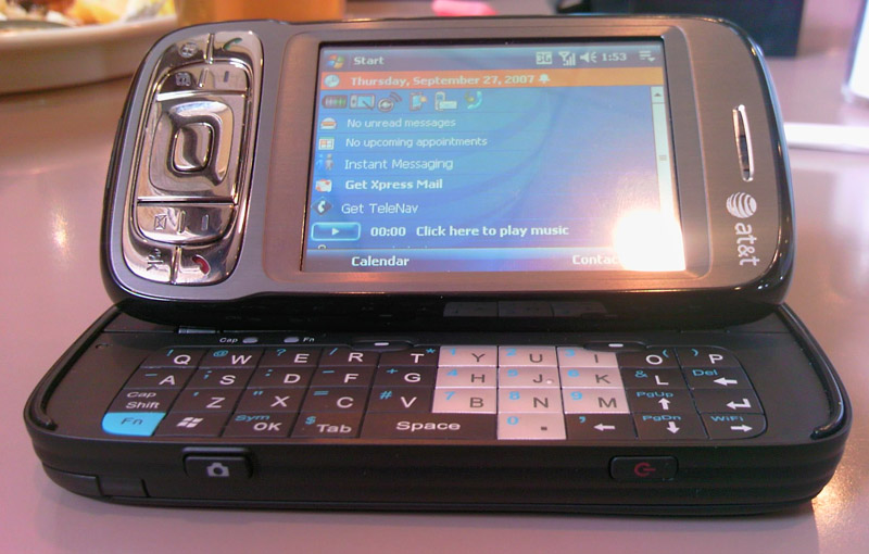 Illustration for article titled AT&T Tilt Spotted In The Wild